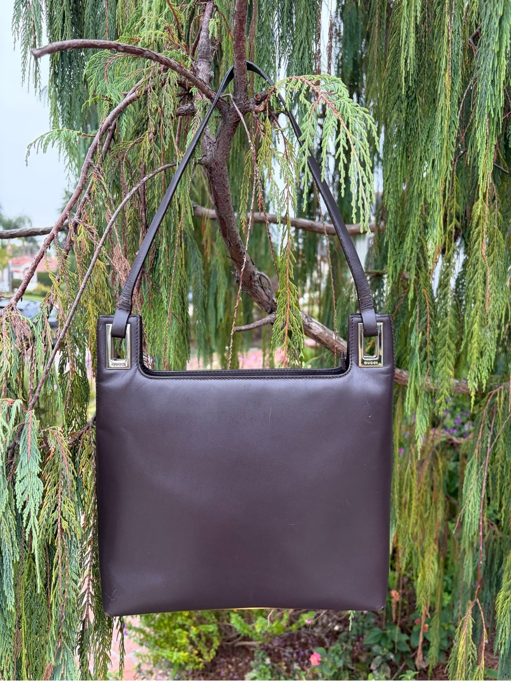 Auth Gucci Chocolate Leather Vintage Shoulder Bag Mod Pop Minimalist Style